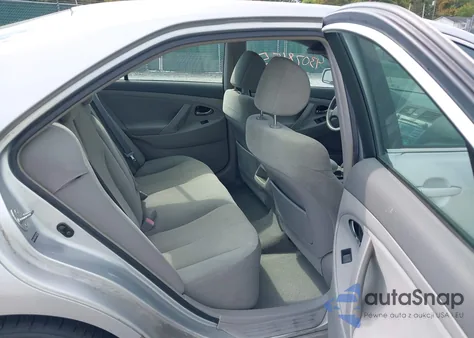 2007 Toyota Camry Le z USA, uszkodzony, nr VIN 4T1BE46K77U573521